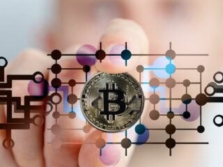 Cryptocurrency in Online Gambling: A New Era of Secure Transactions