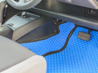 Custom Car Mats vs. Standard Mats: What’s the Difference?