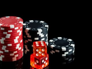 Risk Management Tricks You Can Learn from Professional Gamblers