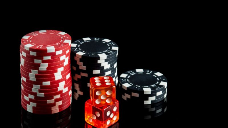 Risk Management Tricks You Can Learn from Professional Gamblers