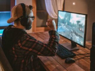 Live Dealer Casinos: The Fusion of TV-Show Feel and Online Gaming