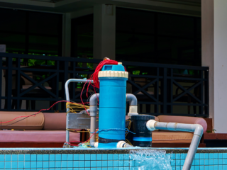 pool pump replacement, signs pool pump needs replacement, pool pump issues, pool pump failure symptoms, swimming pool equipment repair, best pool pump options, local pool pump repair, pool pump troubleshooting, pool maintenance tips, high-efficiency pool pump